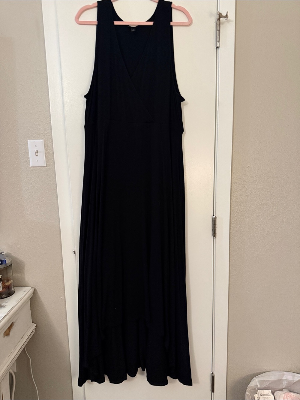 torrid Black Sleeveless V-Neck High-Low Maxi Dress